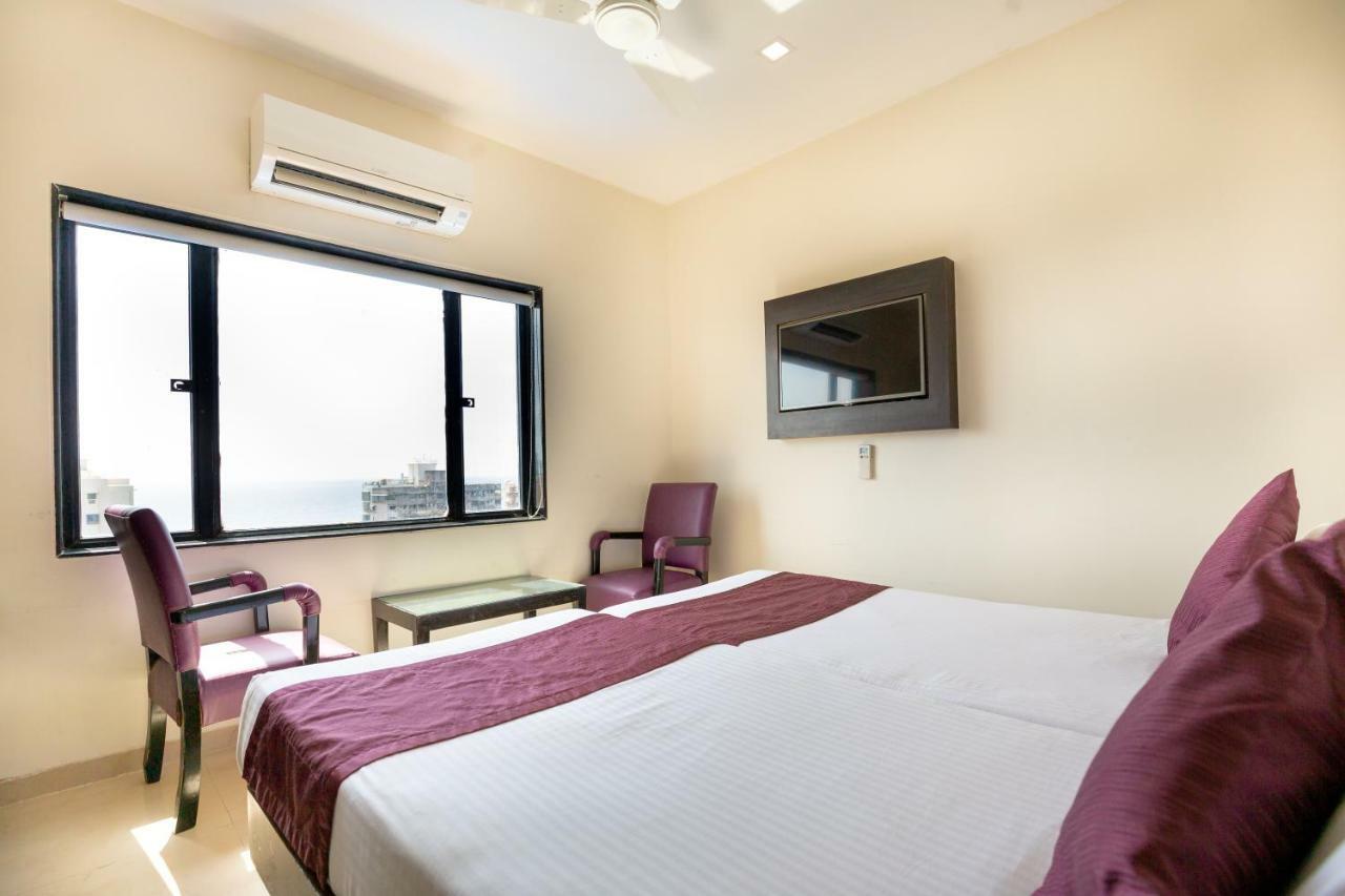 Sukh Hotel Мумбаи Экстерьер фото